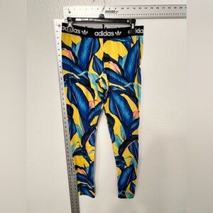 ADIDAS ORIGINALS X FARM RIO - Passinho Foliage Tropical Leggings - Size Medium